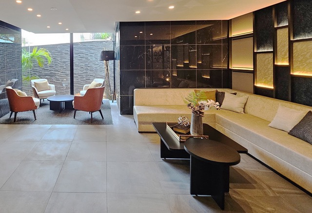 ファインタワー浦添城間