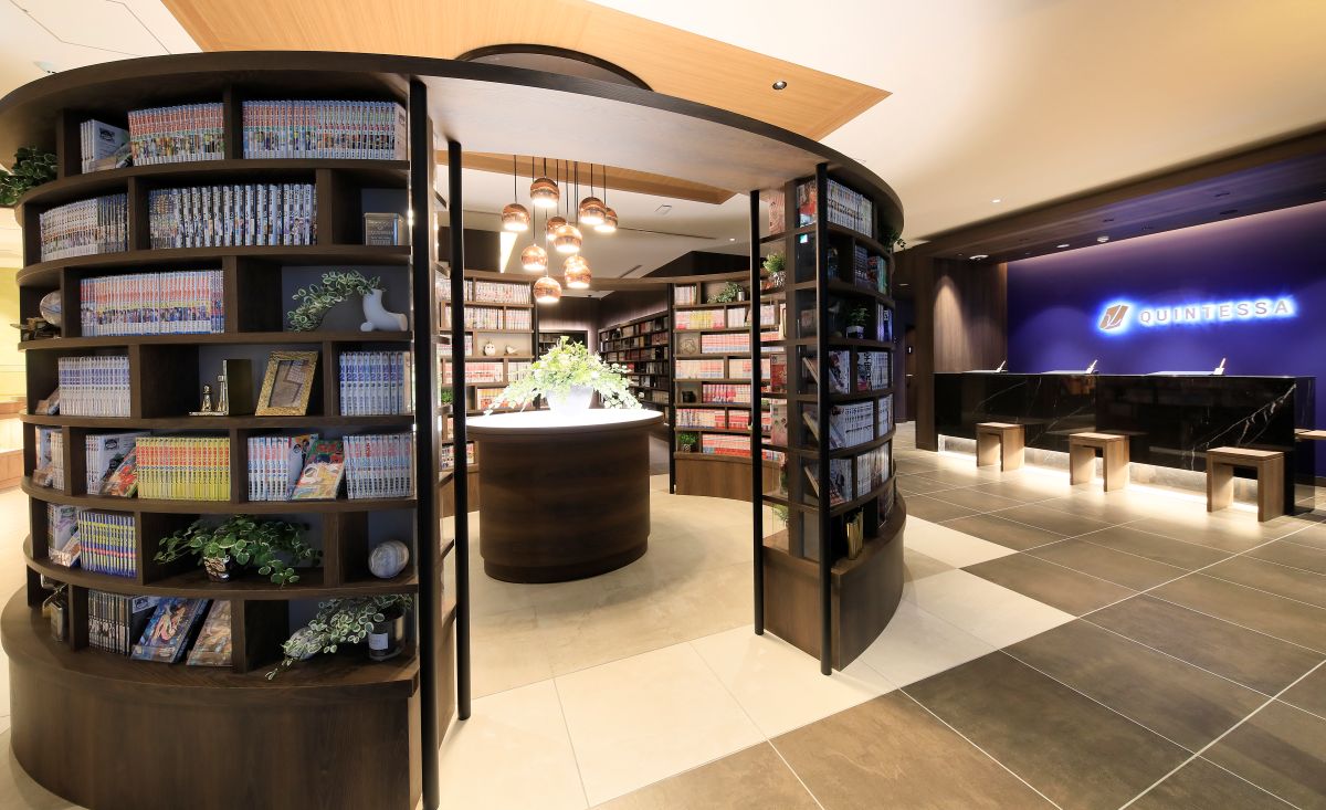 クインテッサホテル福岡天神　Comic＆Books